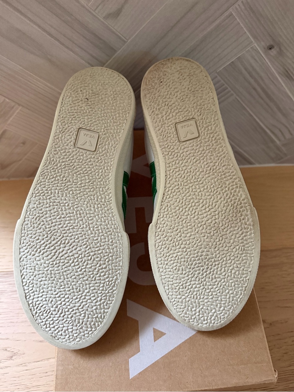 VEJA
Volley leather and suede-trimmed canvas sneakers - Picture 8 of 8